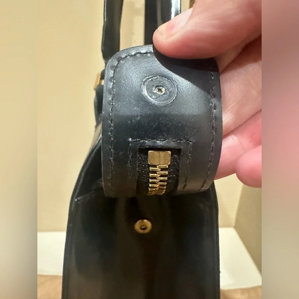 Louis Vuitton Figari MM Epi Noir Tote Handbag - Picture 10 of 15